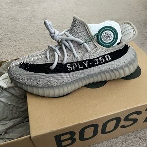 *Authentic* Adidas Yeezy Boost 350 V2 Slate